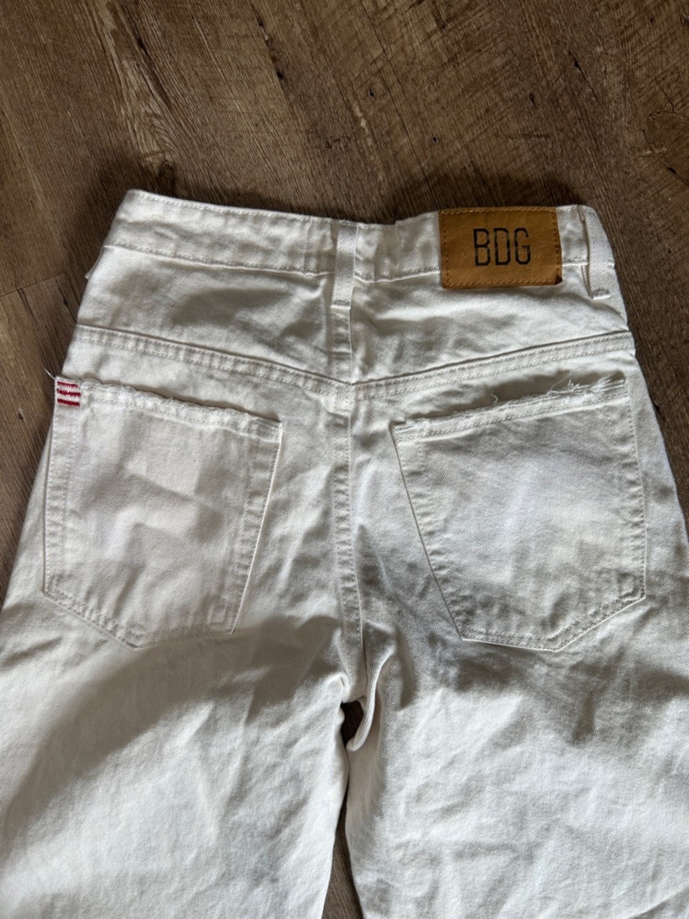 BDG Off-White jeans size 25 - Picture 9 of 9